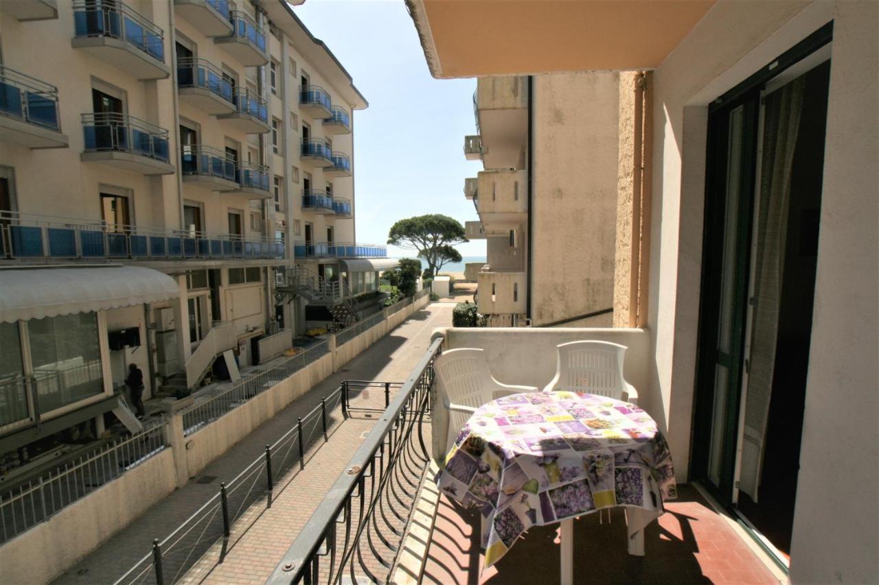 El Palmar Fronte Mare Daire Lido di Jesolo Dış mekan fotoğraf